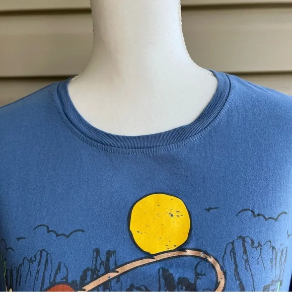 •Disney• Mickey & Minnie Mouse Blue Crop Top - Size 3X - Picture 3 of 7